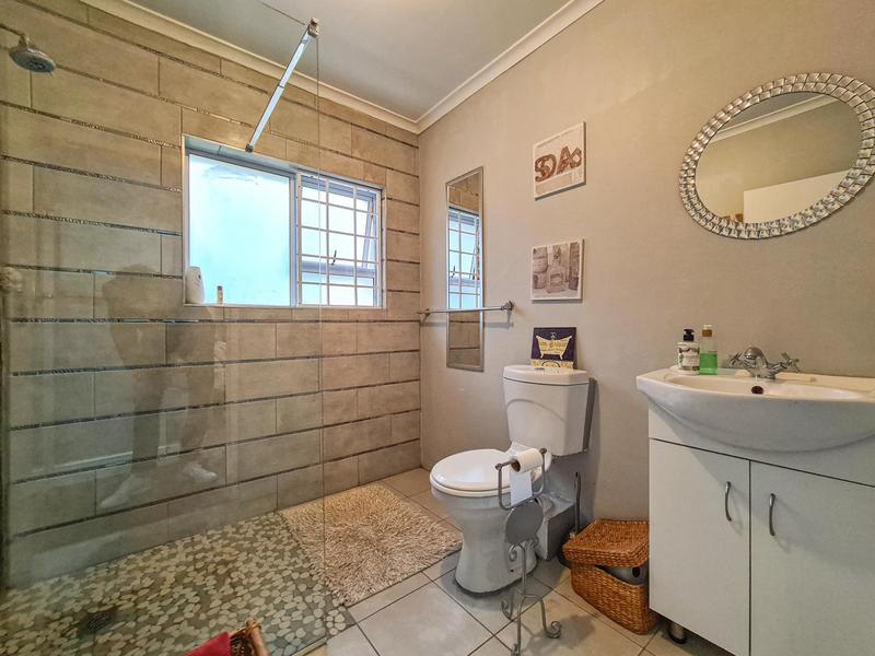To Let 3 Bedroom Property for Rent in Tierboskloof Western Cape